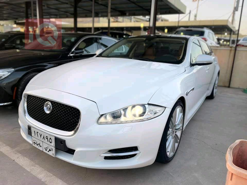 Jaguar XJ